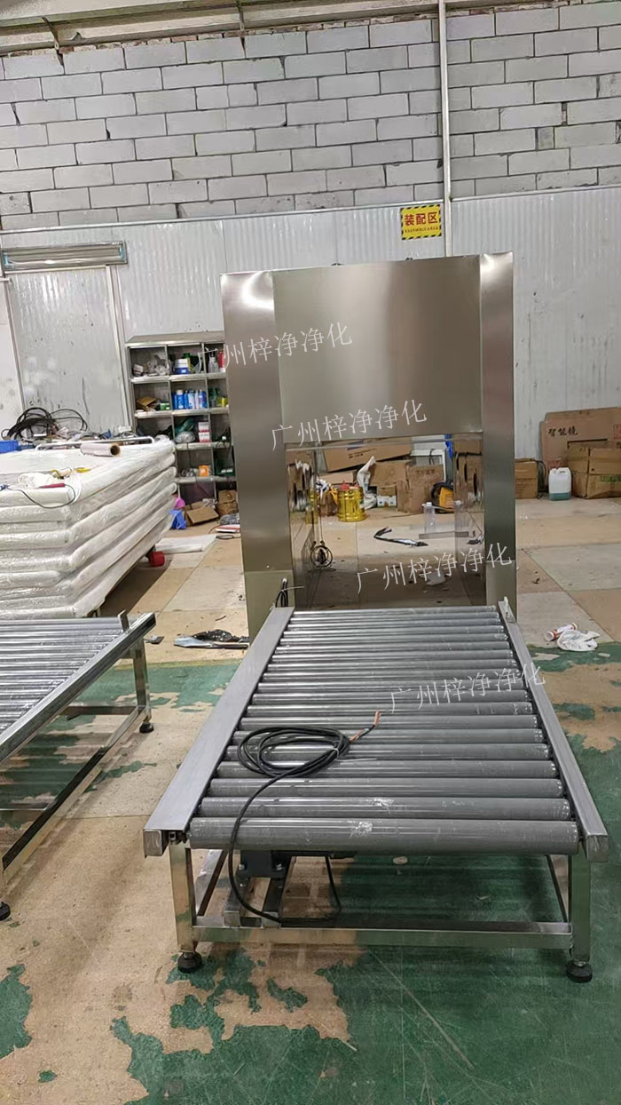 自動(dòng)門(mén)層流傳遞窗可配合輸送線兩端設(shè)有自動(dòng)門(mén),實(shí)現(xiàn)物品的自動(dòng)進(jìn)出,減少人工操作。 自動(dòng)門(mén)層流傳遞窗可配合輸送線兩端設(shè)有自動(dòng)門(mén),實(shí)現(xiàn)物品的自動(dòng)進(jìn)出,減少人工操作。